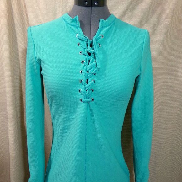 New Lace up Henley T-shirt Top XS Mint Green Bullet texture fabric Ruched sleeve - Picture 2 of 9